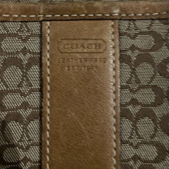 Coach Crossbody - Picture 2 of 3